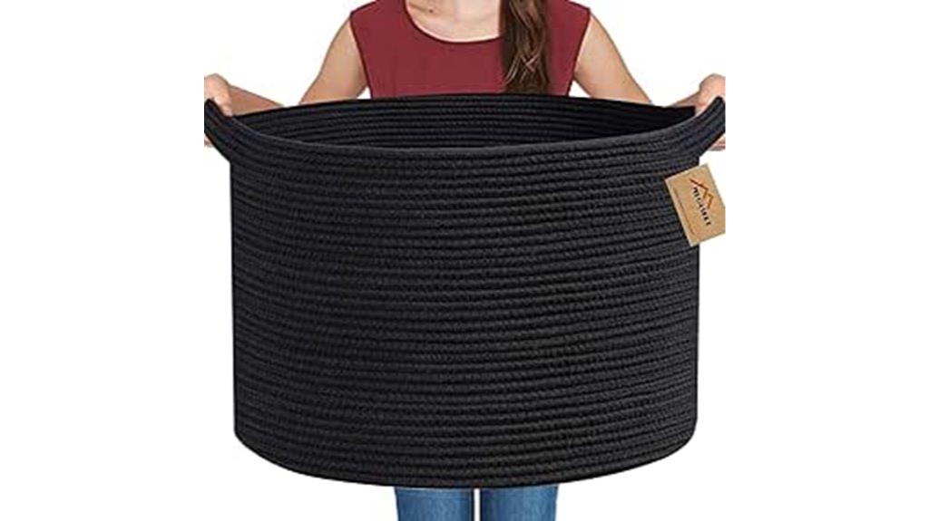 black rope toy organizer