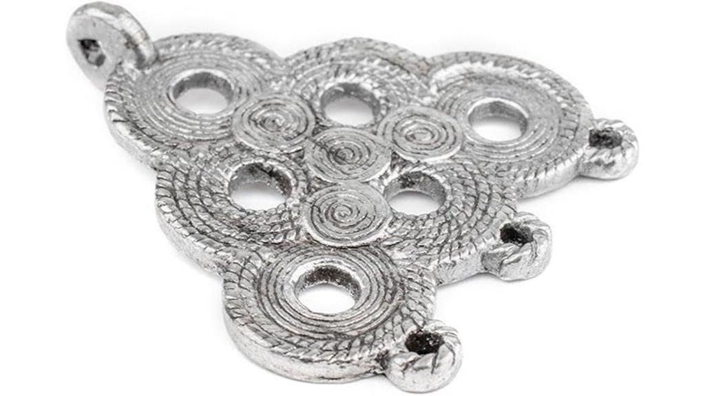 silver baule beehive pendant